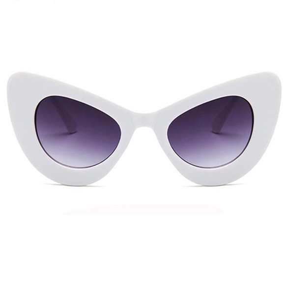 NEW Retro Cat Eye Sunglasses Red White Black - Picture 5 of 5